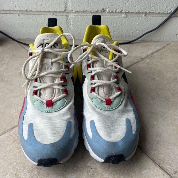 Nike Air Max 270 - Picture 2 of 4